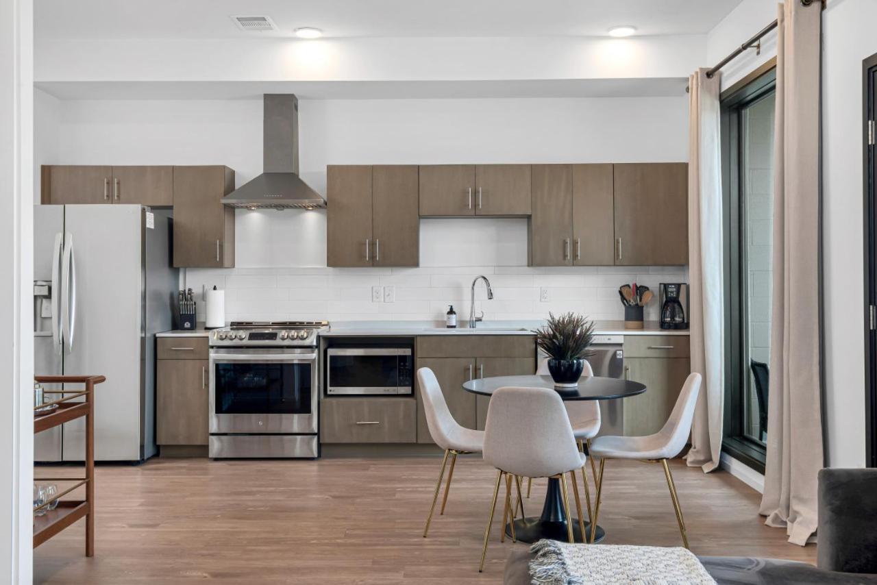 Вилла Gulch Located With 4 Beds, Pool, Private Patio And Secure Parking Нэшвилл Экстерьер фото